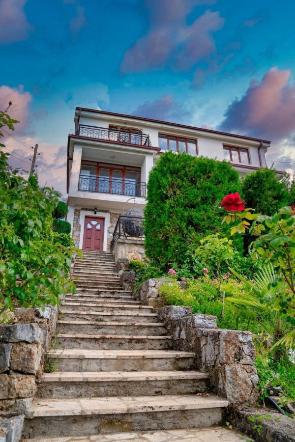 Casa Farmak Lägenhet Ohrid Exteriör bild